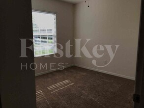 620 SE 1st Pl in Cape Coral, FL - Building Photo - Building Photo