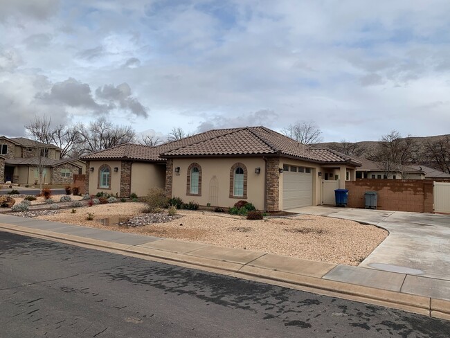 619 S 650 W in Hurricane, UT - Building Photo - Building Photo