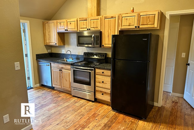 property at 1016 W 11th St