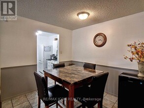 1096 Jalna Blvd in London, ON - Building Photo - Building Photo