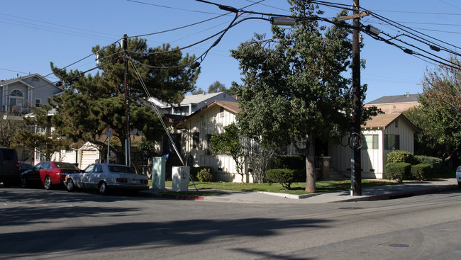 1501 Obispo Ave in Long Beach, CA - Building Photo - Building Photo