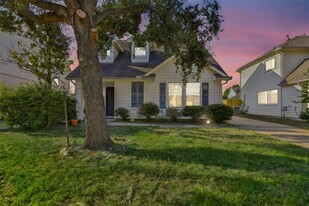 19851 Hidden Shadow Ln in Cypress, TX - Foto de edificio - Building Photo