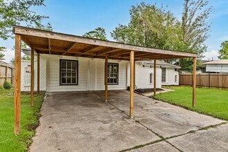 8834 Brackley Ln in Houston, TX - Building Photo - Building Photo