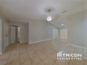 2907 Evans Way in Kissimmee, FL - Foto de edificio - Building Photo