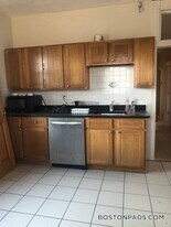 190 Highland St, Unit 1 in Boston, MA - Building Photo