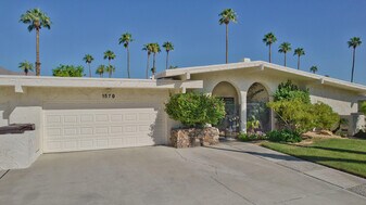 1570 S La Verne Way in Palm Springs, CA - Building Photo