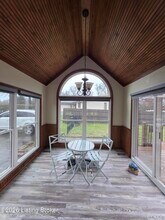 8802 Nottingham Pkwy in Louisville, KY - Building Photo - Building Photo