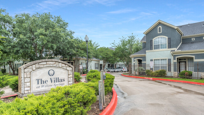 Villas at Willow Springs Apartments in San Marcos, TX - Building Photo - Building Photo