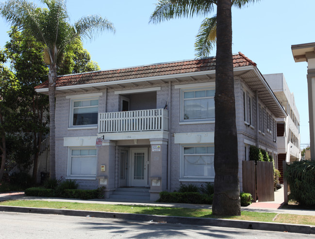 1316-1322 E 3rd St in Long Beach, CA - Foto de edificio - Building Photo