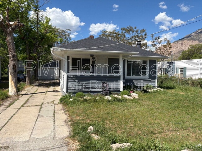 property at 526 6th St