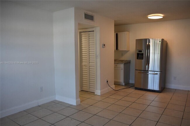 2300 Superior St in Opa Locka, FL - Building Photo - Building Photo
