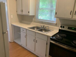 1725 Academy St in Charlotte, NC - Building Photo - Building Photo
