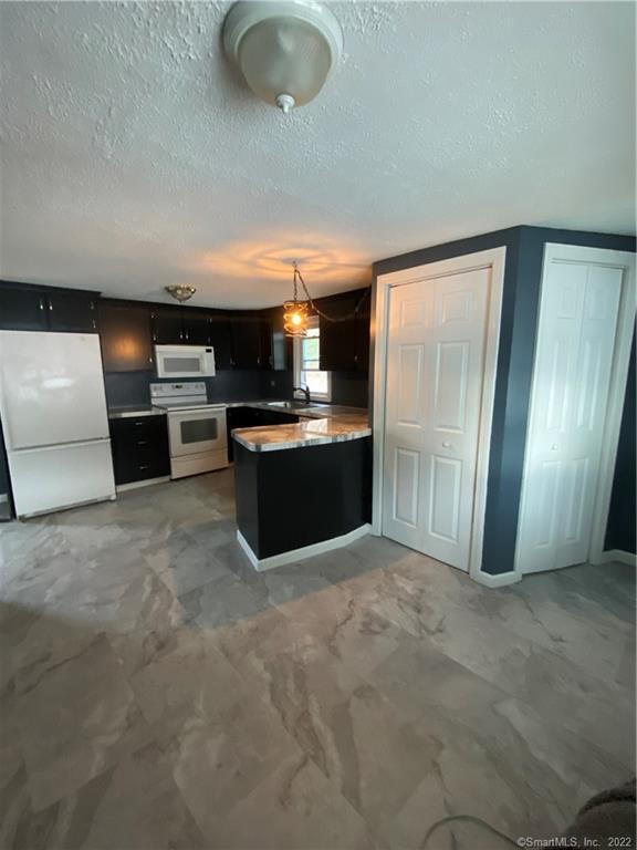 15 Bradley St in Naugatuck, CT - Building Photo - Building Photo
