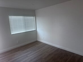 6204 Stine Rd in Bakersfield, CA - Building Photo - Building Photo