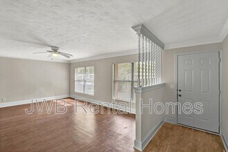 10256 Briarcliff Rd E in Jacksonville, FL - Building Photo - Building Photo