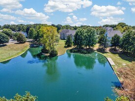 15914 W 91st Terrace in Lenexa, KS - Building Photo