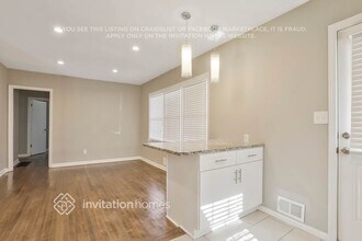 3450 Glenwood Rd in Decatur, GA - Building Photo - Building Photo