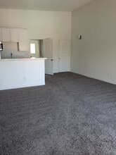 3544 Garnet St in Torrance, CA - Foto de edificio - Building Photo