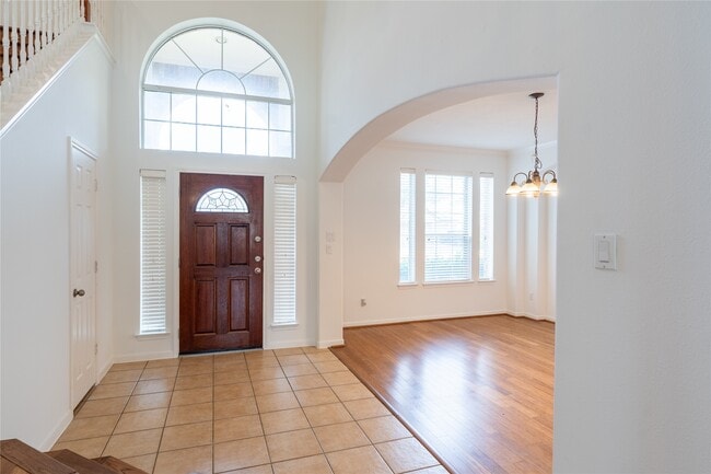 property at 2109 Auburn Shores Dr