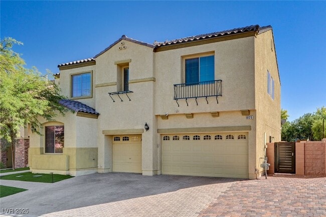 8125 Chestnut Hollow Ave in Las Vegas, NV - Foto de edificio - Building Photo