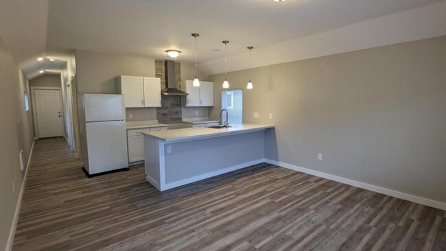 property at 3973 Hayesville Dr NE