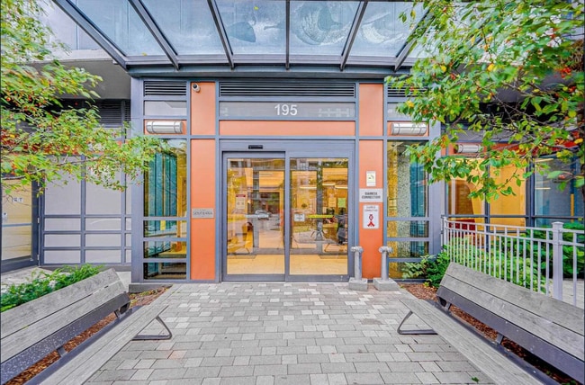 195 Bonis Av in Toronto, ON - Building Photo - Building Photo