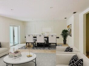 5100 Granada Blvd in Coral Gables, FL - Building Photo - Building Photo