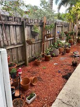 1236 NE 12th Ave-Unit -B in Fort Lauderdale, FL - Building Photo - Building Photo