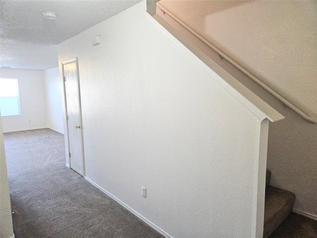 6705 Waterhill Ln in Fort Worth, TX - Foto de edificio - Building Photo