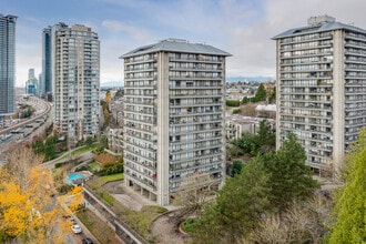 Brentlawn Towers in Burnaby, BC - Building Photo - Building Photo