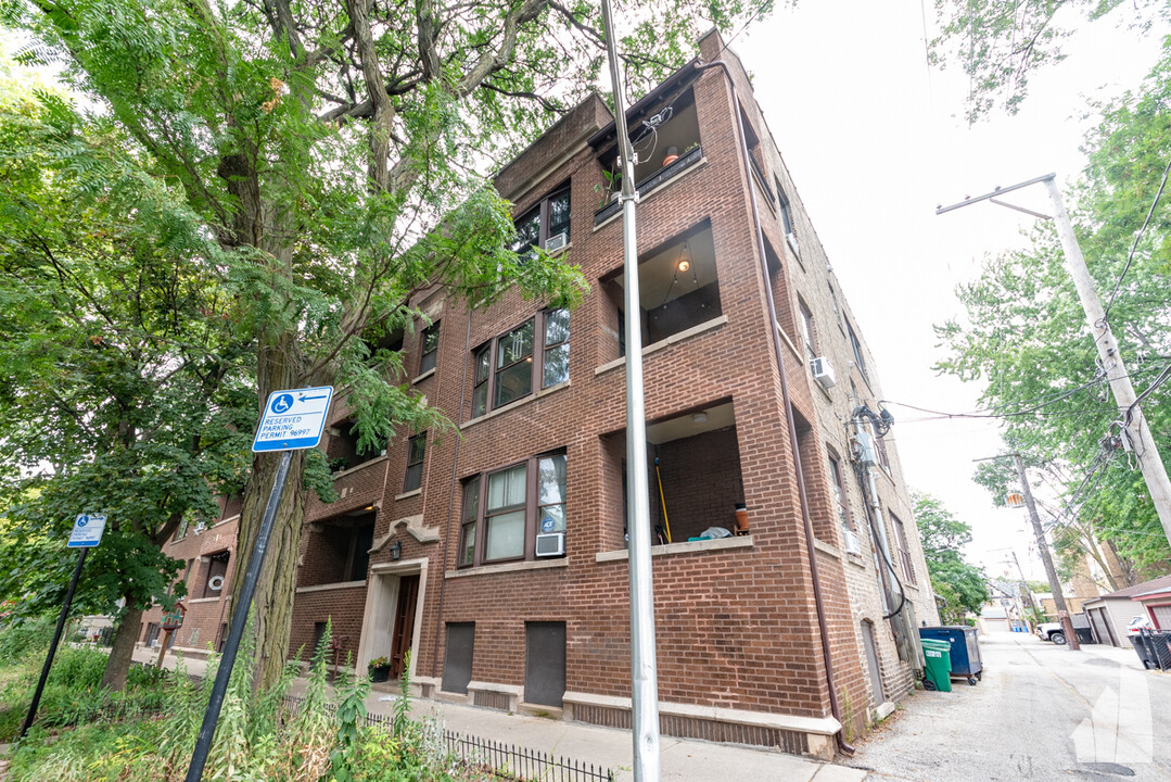 6253 N Greenview Ave, Unit 2 in Chicago, IL - Building Photo