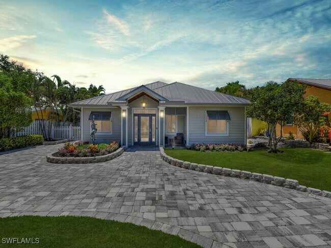 property at 740 5th Ave N