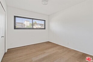8630 Falmouth Ave in Los Angeles, CA - Building Photo