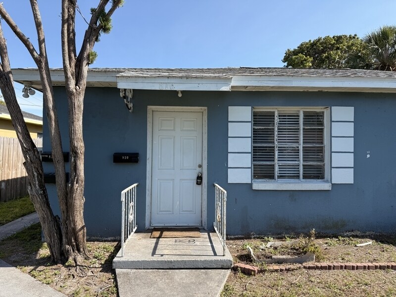 810 20th Ave S in St. Petersburg, FL - Building Photo