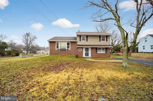 property at 5421 Henderson Way