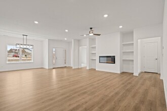 6321 Murano Way in Columbia, MO - Foto de edificio - Building Photo