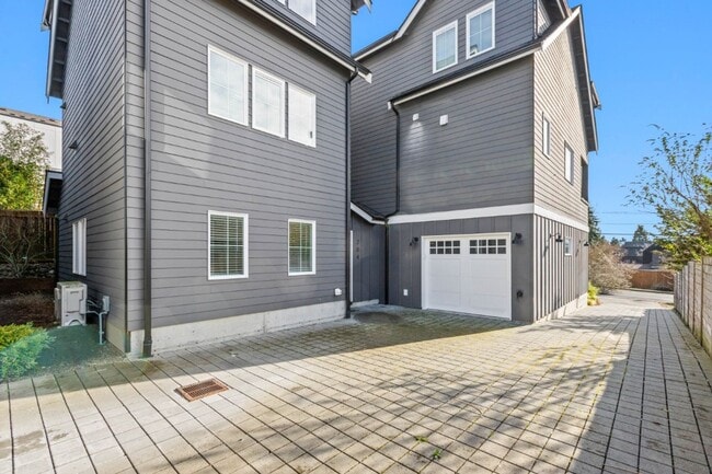 206 N 100th St in Seattle, WA - Building Photo - Building Photo