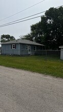 1300 Lane St in Gary, IN - Building Photo - Building Photo