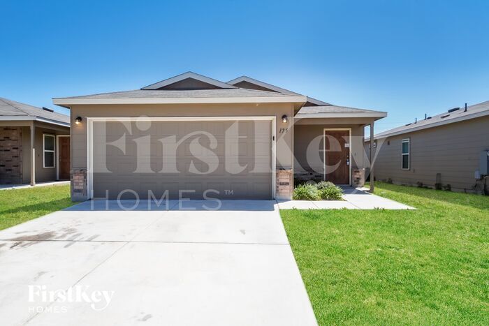 175 Elderberry in New Braunfels, TX - Building Photo
