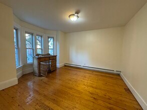 43 Florence St, Unit #3 in Somerville, MA - Building Photo - Building Photo