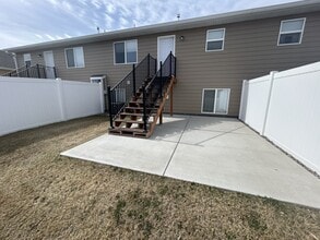 2083 Lake Hills Dr in Billings, MT - Building Photo - Building Photo