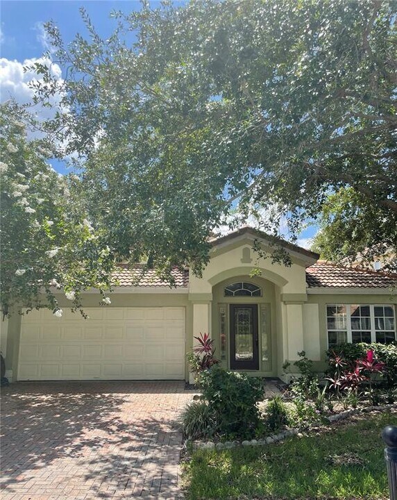 5972 Buford St in Orlando, FL - Building Photo