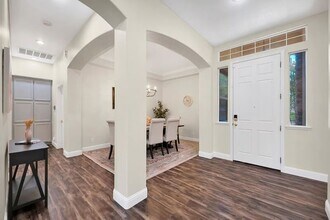2083 Renpoint Way in Roseville, CA - Building Photo - Building Photo