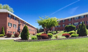 Brandywine Garden Apartments in West Chester, PA - Building Photo