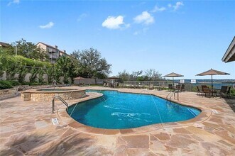 2918 Ranch Rd 620 N in Austin, TX - Foto de edificio - Building Photo