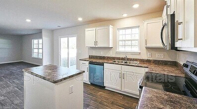 5015 Black Frst Dr in Greensboro, NC - Building Photo - Building Photo