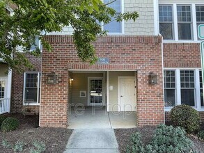 927 Portstewart Dr in Cary, NC - Building Photo - Building Photo