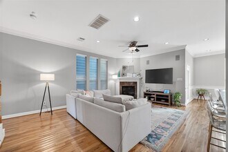 3410 Garden Shadow Ln in Houston, TX - Foto de edificio - Building Photo