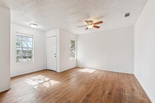 5000 Weidemar Ln in Austin, TX - Building Photo