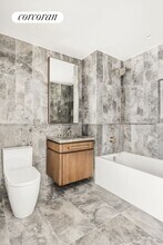 208 Delancey St in New York, NY - Building Photo - Building Photo